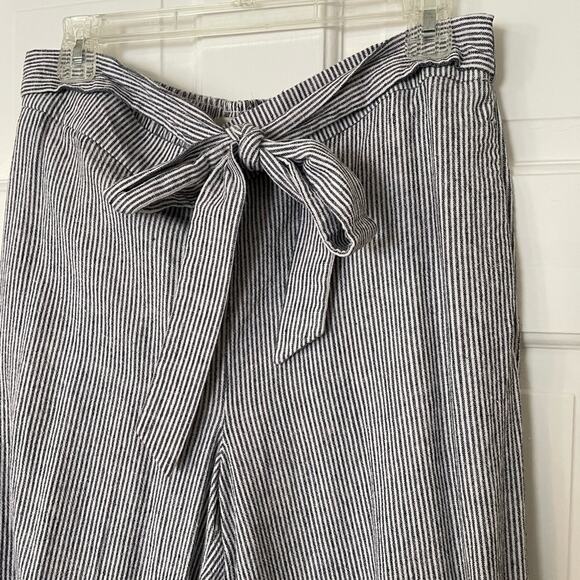 LOFT Wide Leg Linen Pants - Picture 2 of 5
